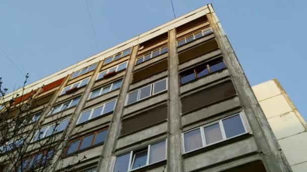 在拉脱维亚的Purvciems Riga 在奄奄一息的状态下被遗忘的旧公寓 — 图库视频影像