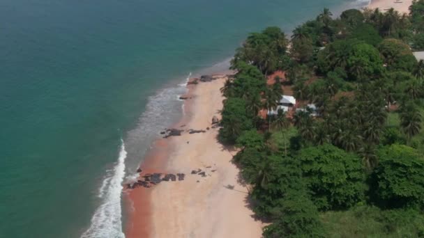 Bela Praia Robertsport Libéria Durante Dia Ensolarado — Vídeo de Stock