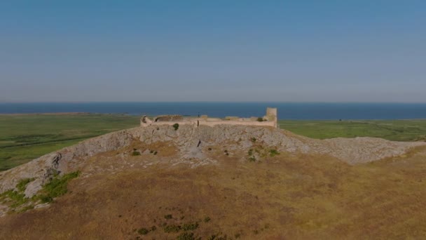 Drone Tracking Shot Enisala Medieval Fortress Top Hill Surrounded Lakes — Stock Video