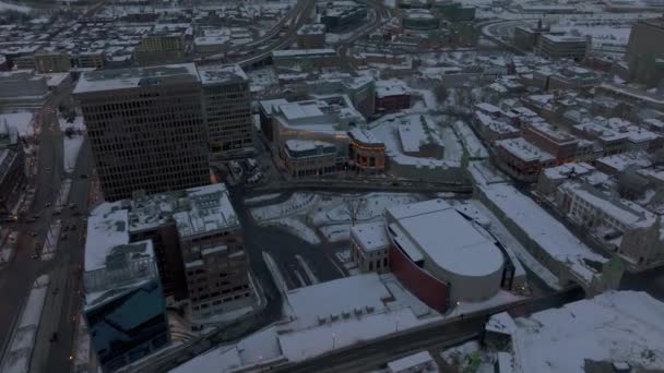 Városi Épületek Korcsolyapálya Télen Quebecben Kanadában Légi Drón — Stock videók