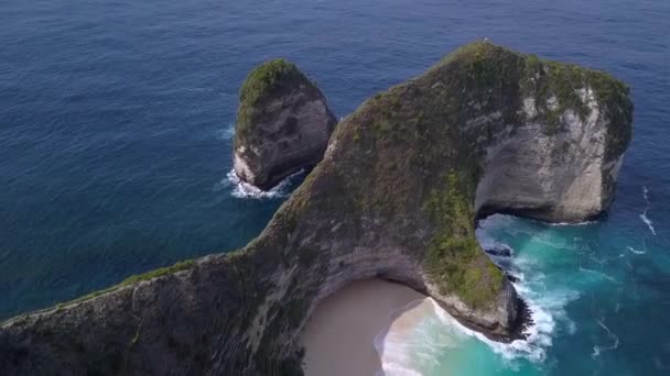 Miljon Drönare Flygfoto Flygning Paradiset Jorden Dinosaurier Kelingking Beach Nusa — Stockvideo