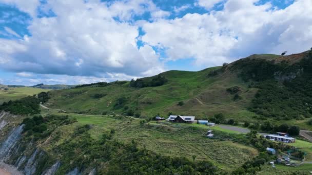 Luchtfoto Luxe Lodge Hobby Boerderij Waihau Beach Nieuw Zeeland Aotearoa — Stockvideo