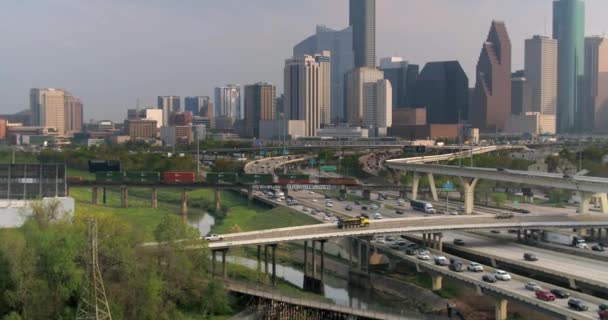 Aerial Cars North Freeway Downtown Houston — ストック動画