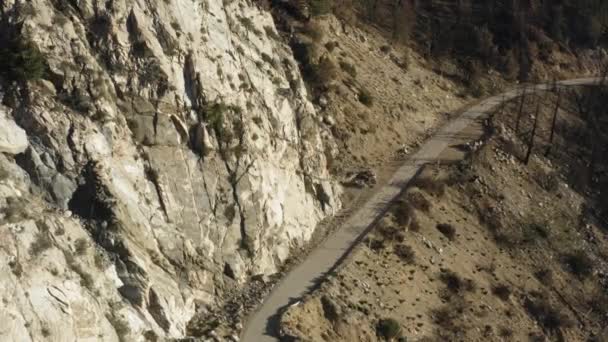 Vola Sopra Autostrada Abbandonata Nelle Montagne San Gabriel California — Video Stock