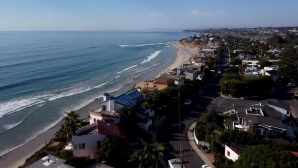 Stunning Aerial Drone Shot Flying Beautiful Beach Houses Ocean Solana — Vídeo de stock