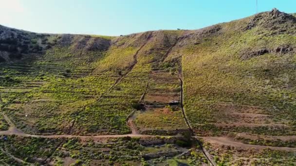 Winding Road Mountain Range Lanzarote Island Aerial View — Vídeo de stock