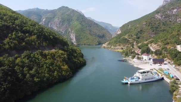 Lake Koman Ferry Fierze Albania Aerial Drone View Summer Holiday — стокове відео