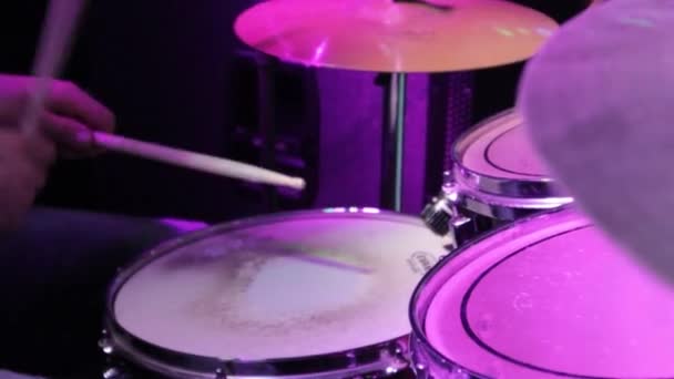 Drummers Spelen Zijn Drums — Stockvideo