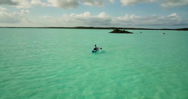 Bahamalar Okyanusu Ndaki Türkler Caicos Adaları Uhd Teknesine Binmek — Stok video