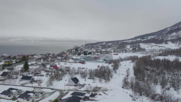 Veduta Aerea Una Città Innevata Norvegia Con Montagne Fiordo — Video Stock