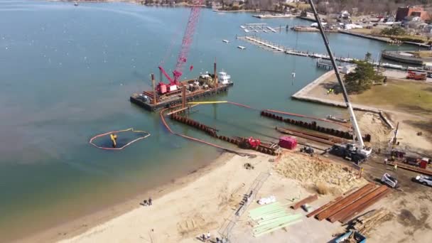 Descending Drone Shot Hingham Harbor Showing Digger Boat Cars Shoreline — Stock Video