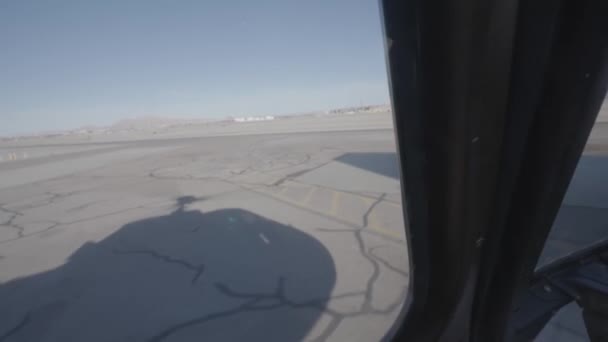 ヘリコプターでラスベガス空港を離陸 — ストック動画