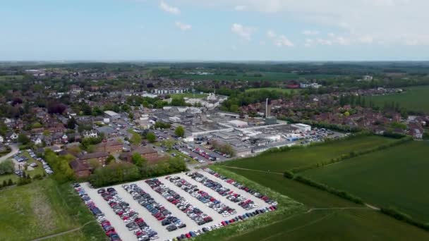 Aerial Shot Slowly Ascending Showing Canterbury Hospital — Stock Video