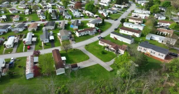 Låginkomstbostäder Husbil Släpvagnspark Landsbygden Amerika Vårsäsongen Flygbild — Stockvideo