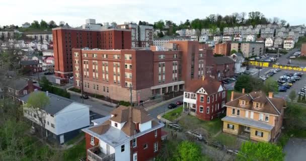 Morgantown West Virginia Wvu Campus Alojamento Estudantil Edifícios Acadêmicos Ascensão — Vídeo de Stock