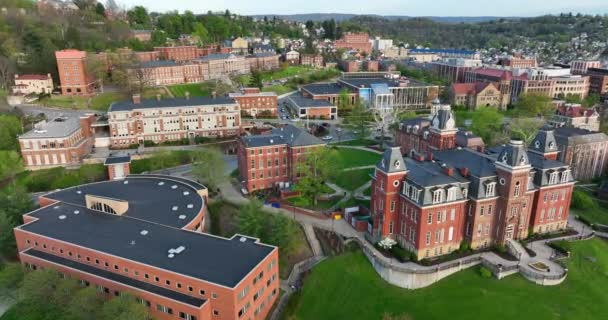 Morgantown Merkezindeki Üniversite Kampüsü Batı Virginia Wvu Woodburn Binası Hava — Stok video