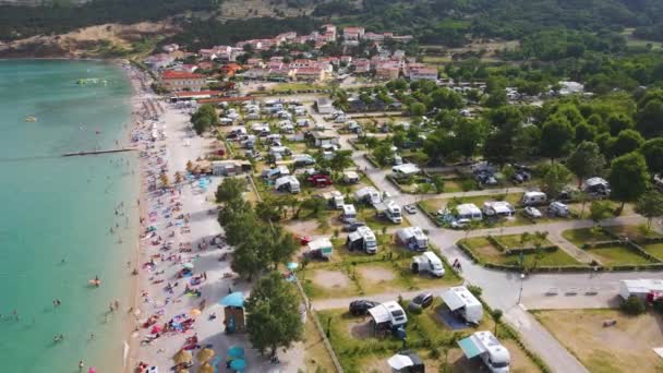 Vrbnik Chorwacja Panoramiczny Widok Lotu Ptaka Kultowej Miejscowości Vrbnik Chorwacja — Wideo stockowe