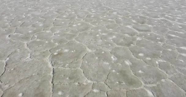 Drone View White Salt Flats Pan Mountains — Vídeos de Stock