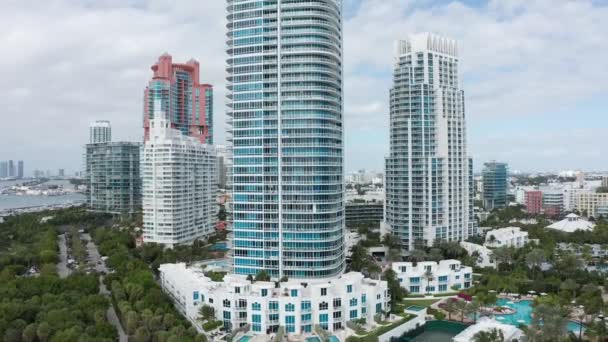 Lanzamiento Aéreo South Beach Miami Beach — Vídeo de stock