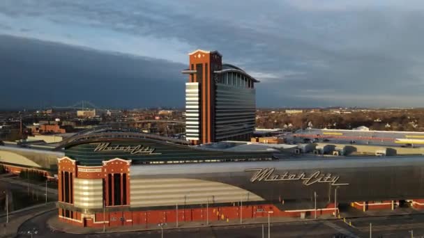 Quattro Stelle Hotel Motorcity Casino Con Cityscape Detroit Michigan Stati — Video Stock