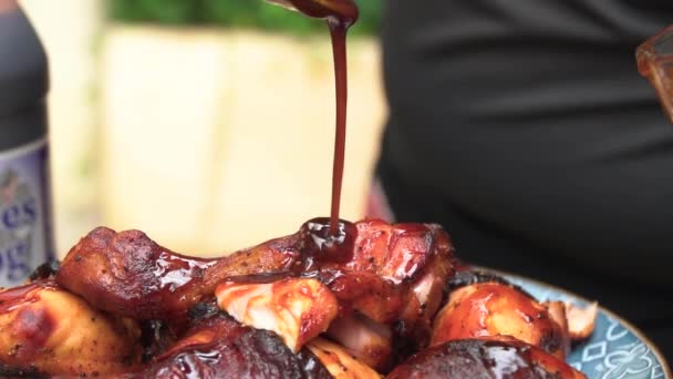 Dropping Barbecue Sauce Slow Motion Tasty Roast Chicken Wings Relaxing — Videoclip de stoc