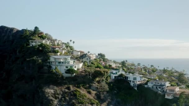Vue Aérienne Maisons Plage Laguna Dans Une Colline Californie — Video