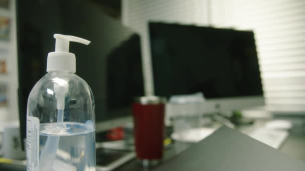 Covid Hand Sanitizer Startup Office Desk — Vídeo de stock