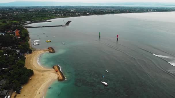 Hermosa Playa Cinematográfica Sanur Imágenes Aviones Tripulados Bali Con Paisaje — Vídeo de stock