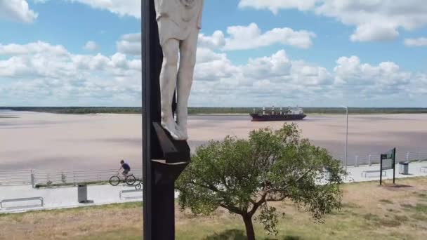 Antena Una Estatua Jesús Cruz Campo Gloria Monumento Santa Providencia — Vídeos de Stock