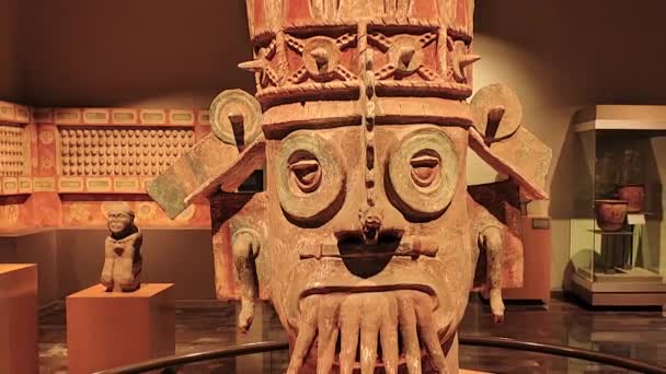 Czołowy Film Wideo Posągiem Prehiszpańskiego Azteckiego Bóstwa Tenochtitlan Meksyco — Wideo stockowe