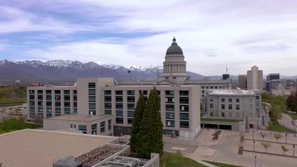 Salt Lake City Utah Usa State Capitol Building Drone Ascend — Stock video