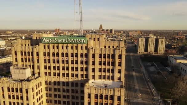 Bagian Depan Gedung Universitas Negeri Wayne Detroit Michigan Amerika Serikat — Stok Video