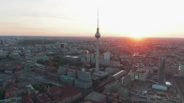 Silueta Města Berlín Při Západu Slunce Slavnou Televizní Věž Centru — Stock video