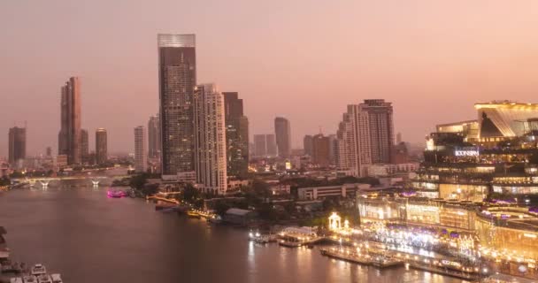 Timelapse Landschap Uitzicht Chao Phraya Rivier Met Wat Verkeer Zonsondergang — Stockvideo