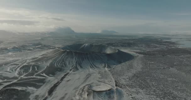 Islands Vulkankrater Hverfjall Täckt Snö Vintern Antenn — Stockvideo