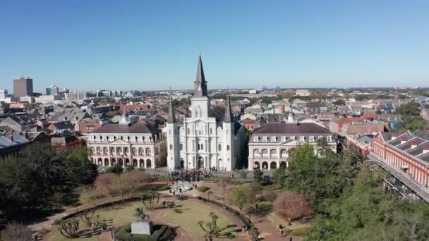 Ascensão Panning Tiro Aéreo Jackson Square Bairro Francês Nova Orleães — Vídeo de Stock