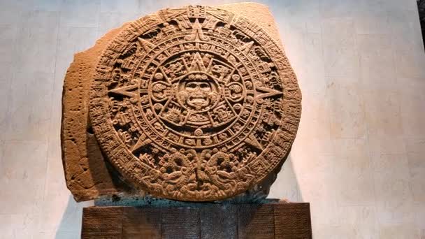 Primer Plano Del Calendario Azteca Encontrado Zócalo Tenochtitlán Ciudad México — Vídeos de Stock