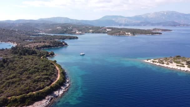 Luxe Jachtzeilen Bij Meganisi Eilanden Buurt Van Nidri Lefkada Griekenland — Stockvideo