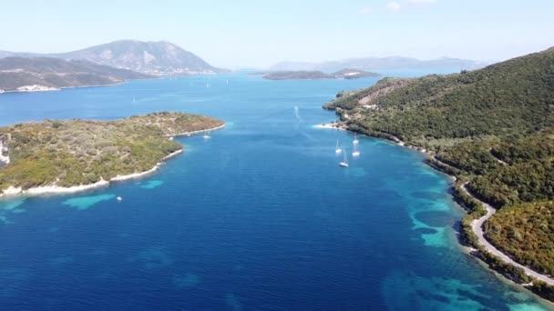 Boats Sailing Nidri Meganisi Island Lefkada Greece Aerial — ストック動画