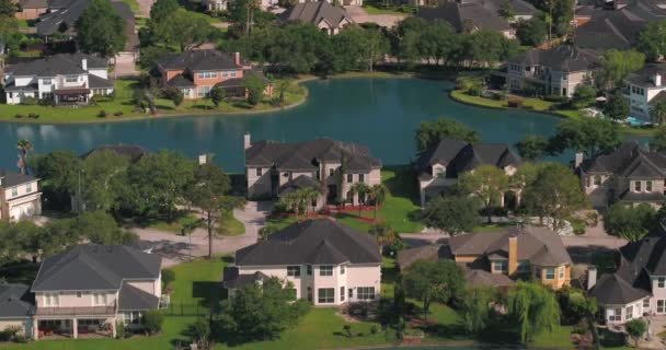 Establishing Shot Affluent Homes Houston — Vídeos de Stock