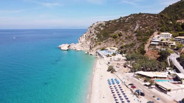 Parasailing Turístico Kathisma Beach Isla Lefkada Grecia Aérea — Vídeos de Stock