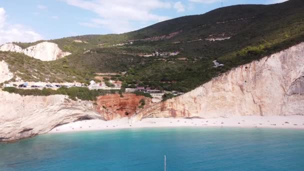 Spiaggia Barca Porto Katsiki All Isola Lefkada Grecia Inversione Aerea — Video Stock