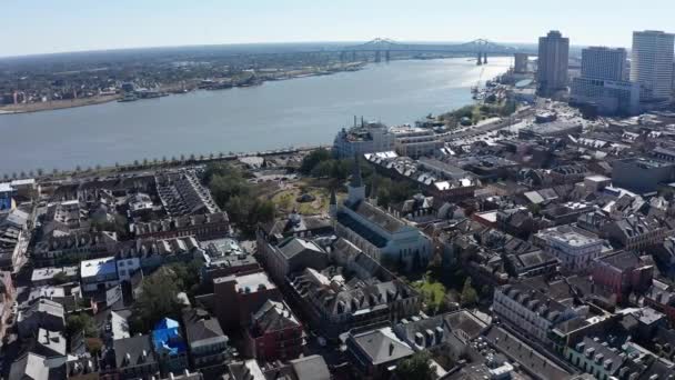 Descending Aerial Shot Louis Cathedral French Quarter New Orleans — Stock Video