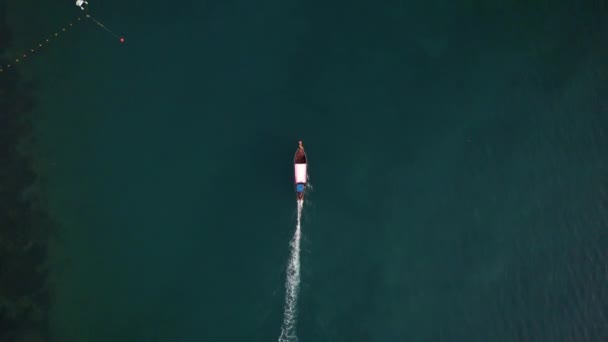 Aerial Top Shot Single Lonely Thai Longtail Boat Motoring Blue — Stockvideo