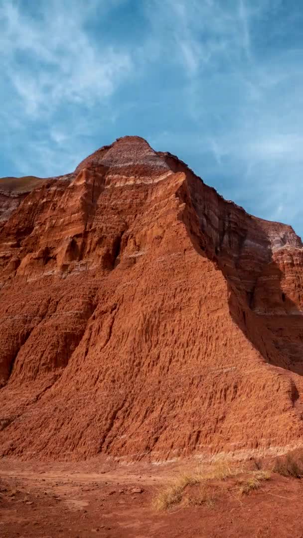 Vertical Time Lapse Red Sandstone Cliff Light Clouds American Landscape — Stockvideo