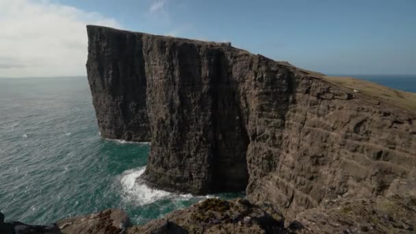 Traelanipa Faroe Adalarındaki Köle Dağı Uçurumları Geniş — Stok video