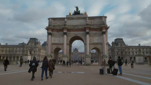 Arco Puerta Principal Del Louvre — Vídeos de Stock