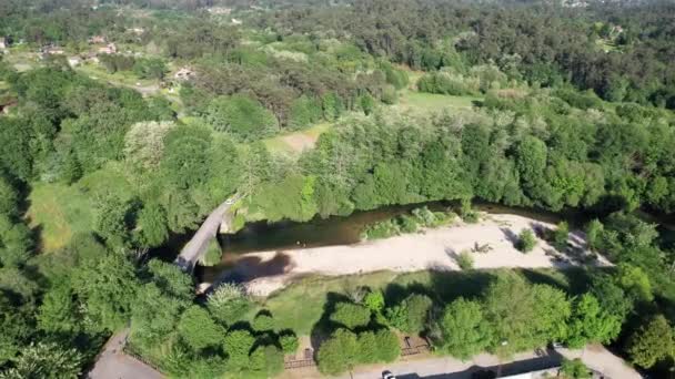 Aerial Drone Forward Moving Shot Flying Medieval Bridge Das Partidas — Vídeos de Stock