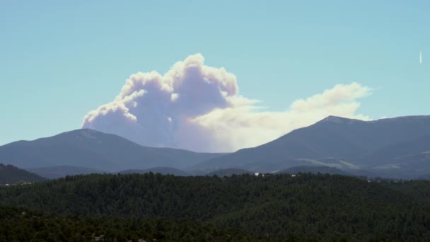 Timelapse Calf Canyon Hermit Peak Wildfire Smoke New Mexico 2022 — Stockvideo