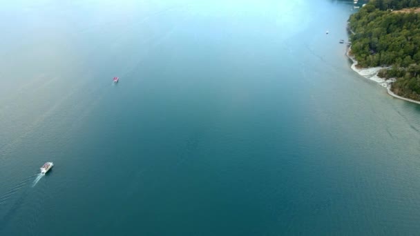 Camión Visión Aérea Izquierda Dos Barcos Lago Todos Los Santos — Vídeo de stock